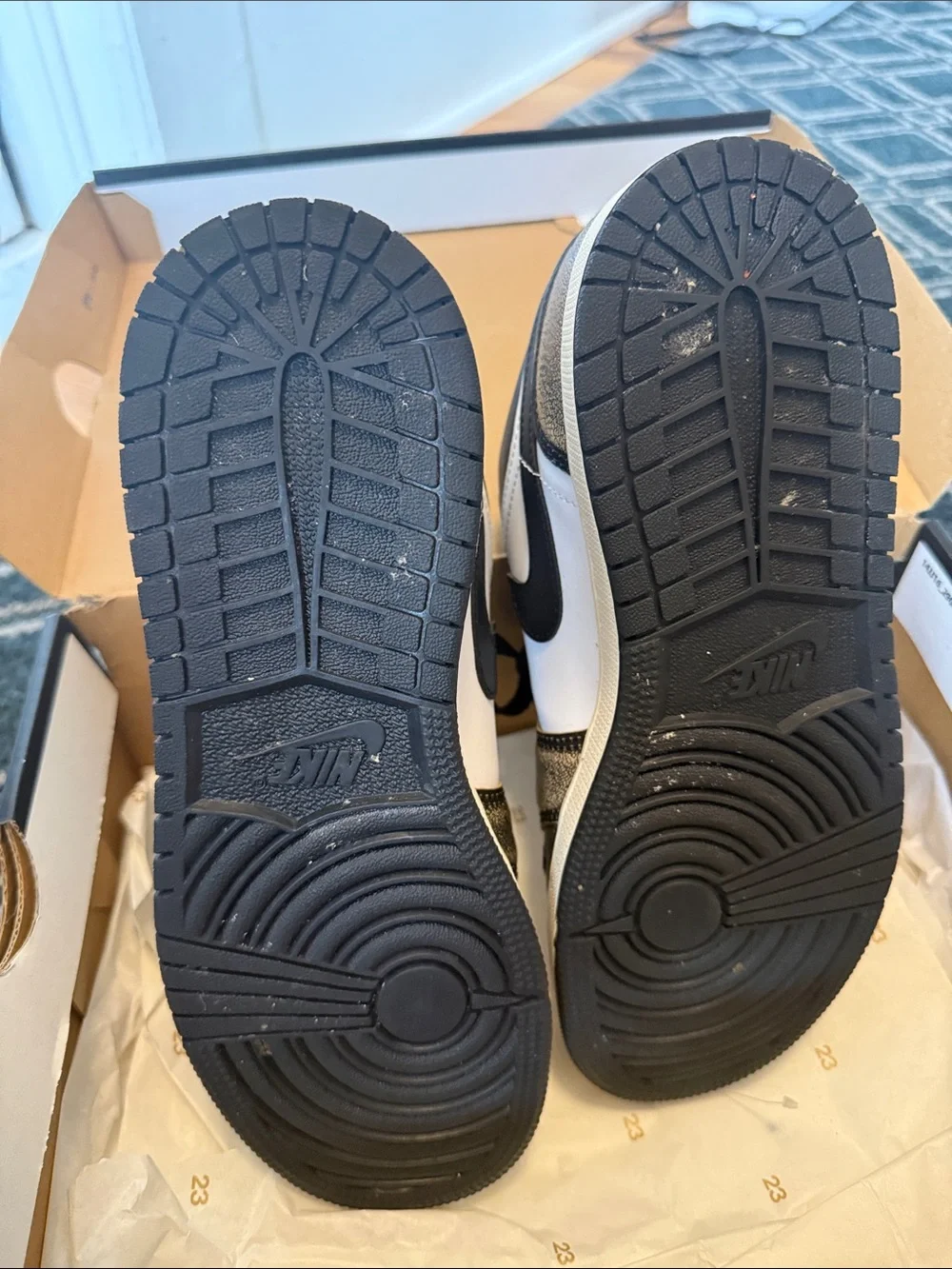 Nike Air Jordan 1 Low SE GS